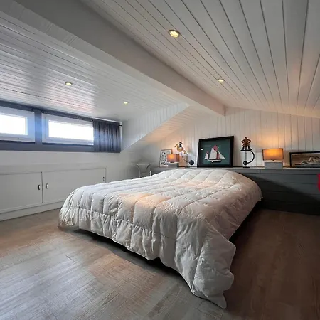 Coeur De : Lumineux Avec Balcon, Proche Et Commerces - Fr-1-239-1079 سان جان دو لوز